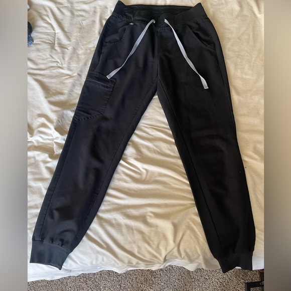 Figs Pants - Figs Zamora XS/Tall Black Jogger Scrub Bottoms